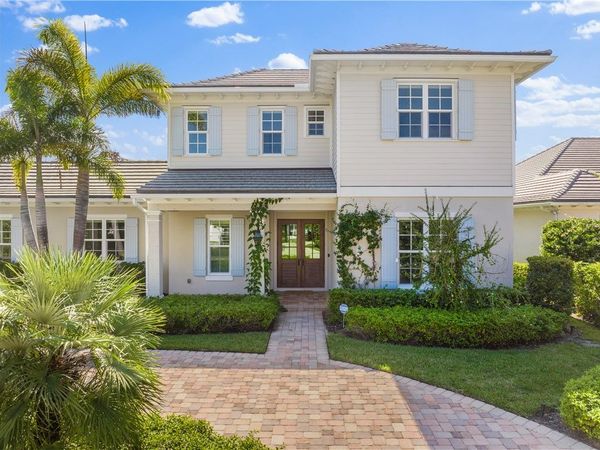 221 Palm Island Lane, Vero Beach, FL 32963