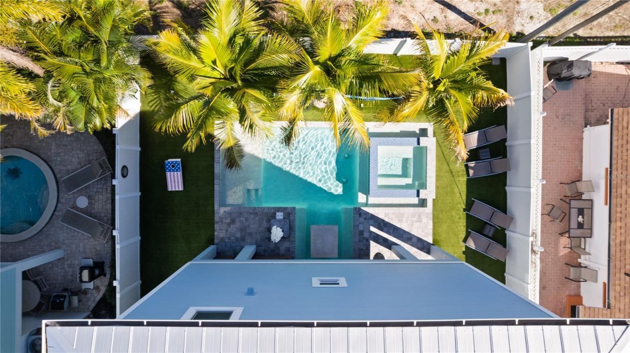 2305 Avenue C, Bradenton Beach, FL 34217 Photo