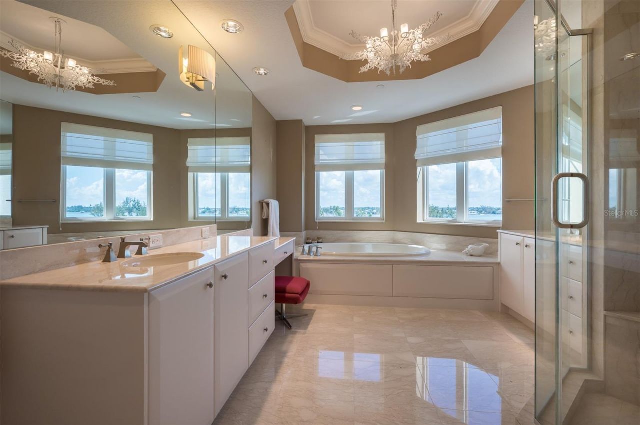 2050 Benjamin Franklin Drive, Unit A601, Sarasota, FL 34236 Photo