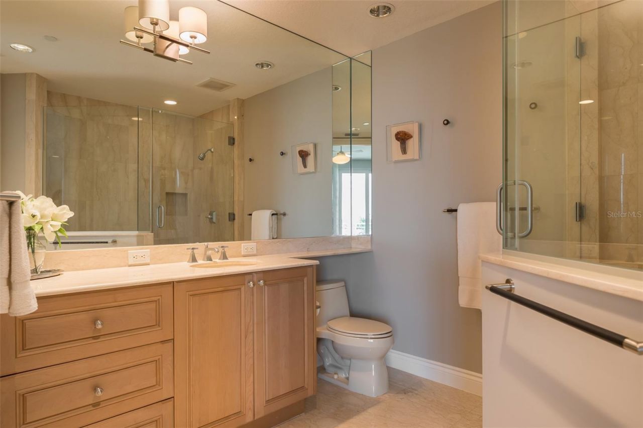 2050 Benjamin Franklin Drive, Unit A601, Sarasota, FL 34236 Photo