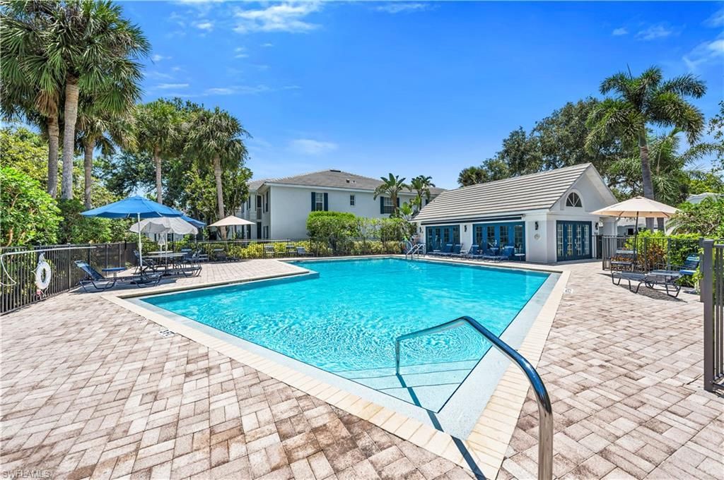 7058 Barrington Cir, Unit 102, Naples, FL 34108 Photo