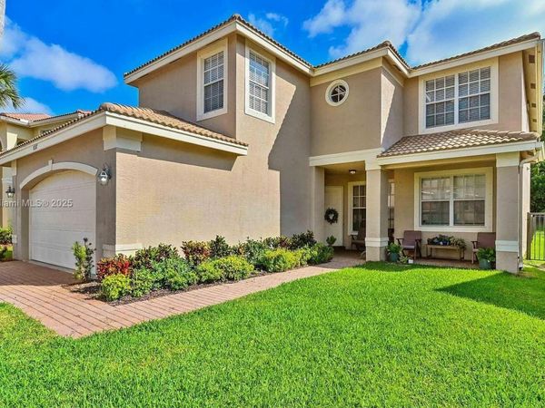 5337 Grand Banks Blvd, Green Acres, FL 33463