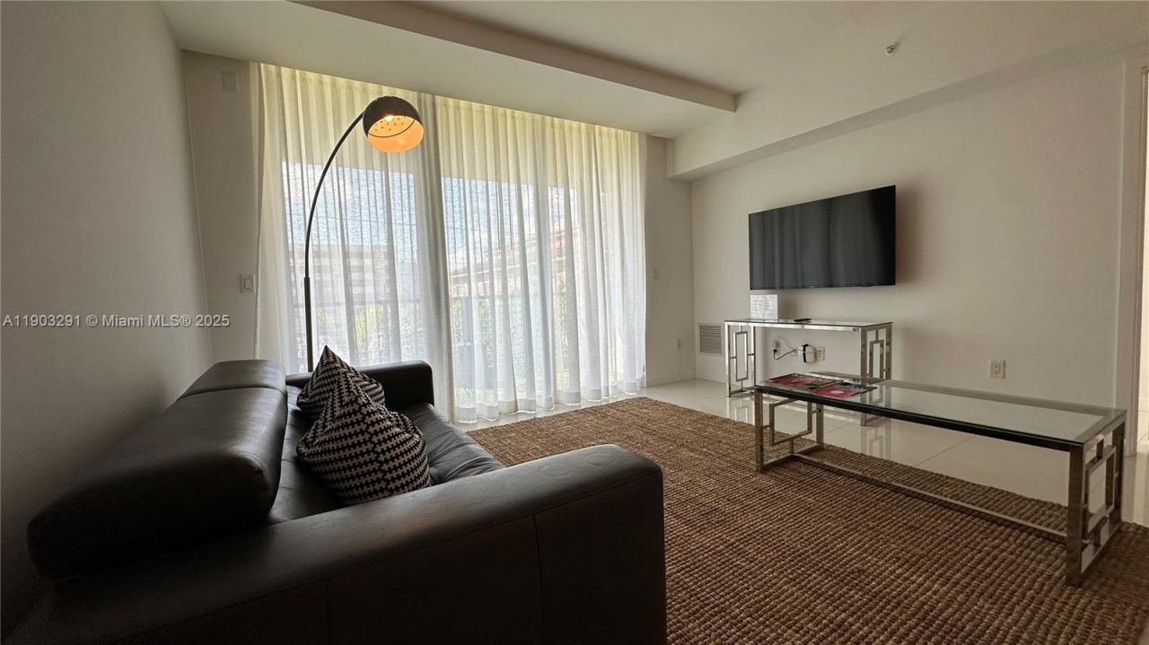 1120 98th St, Unit 304, Bay Harbor Islands, FL 33154 Photo