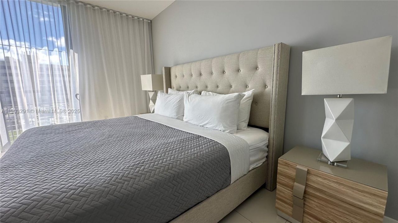 1120 98th St, Unit 304, Bay Harbor Islands, FL 33154 Photo