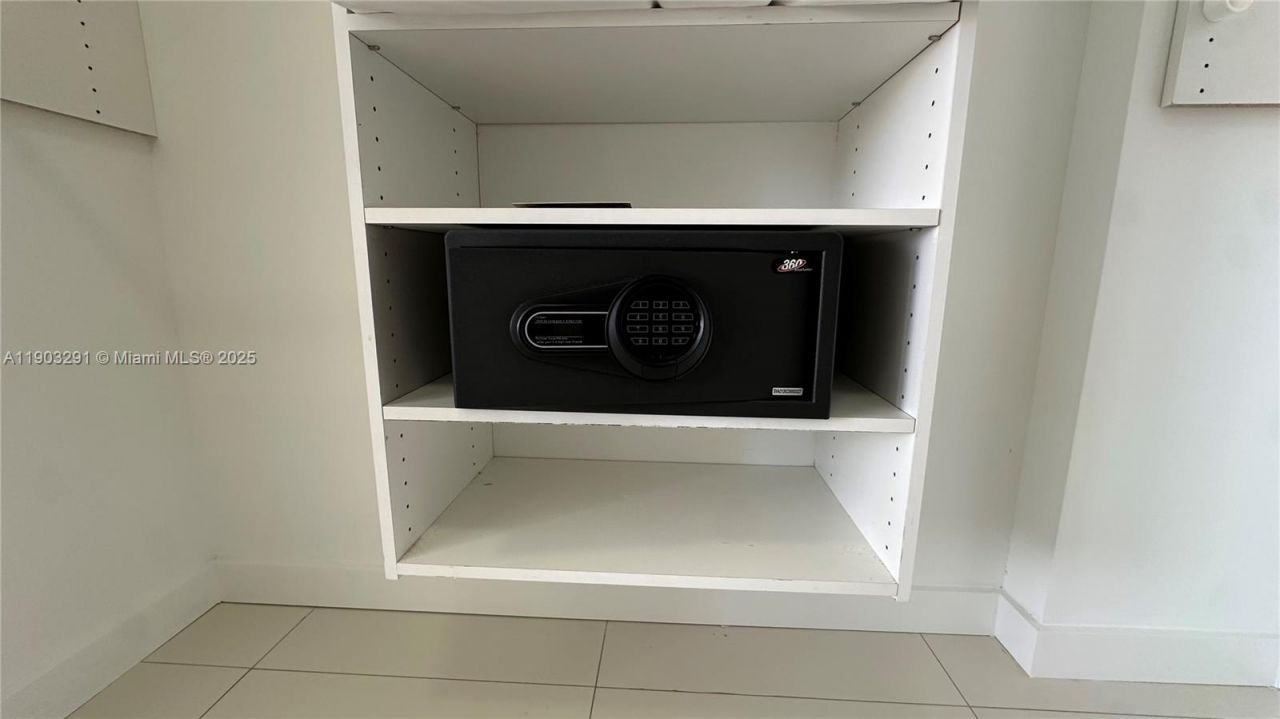 1120 98th St, Unit 304, Bay Harbor Islands, FL 33154 Photo