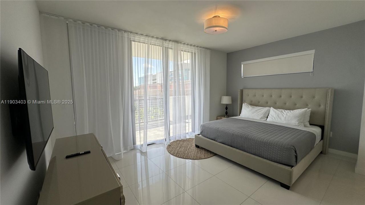 1120 98th St, Unit 403, Bay Harbor Islands, FL 33154 Photo