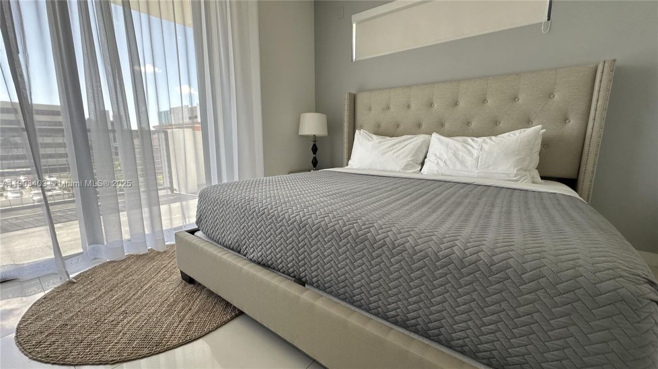 1120 98th St, Unit 403, Bay Harbor Islands, FL 33154 Photo