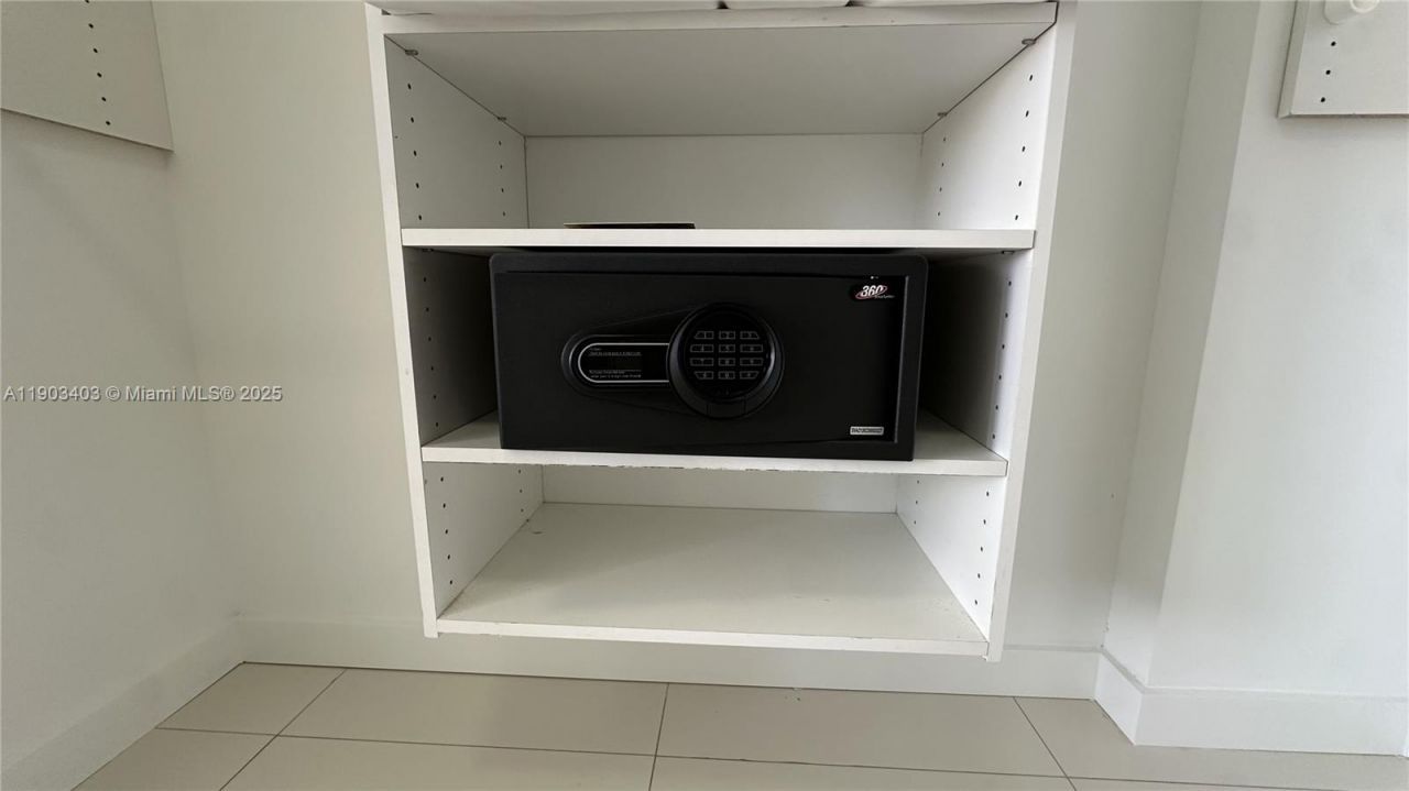 1120 98th St, Unit 403, Bay Harbor Islands, FL 33154 Photo