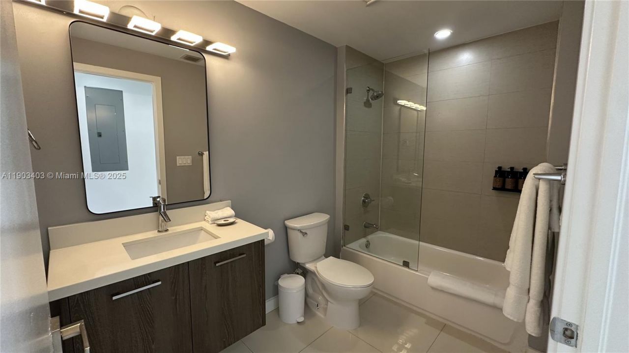 1120 98th St, Unit 403, Bay Harbor Islands, FL 33154 Photo