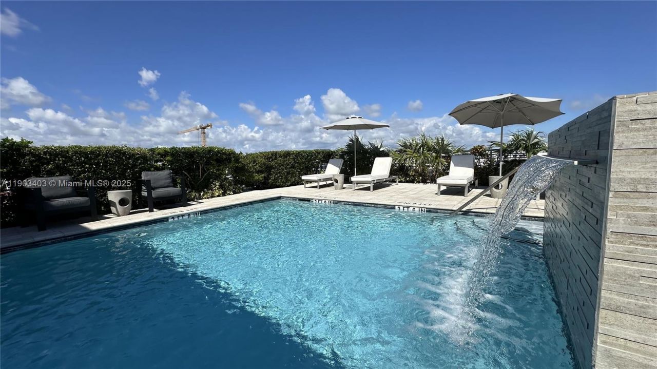 1120 98th St, Unit 403, Bay Harbor Islands, FL 33154 Photo