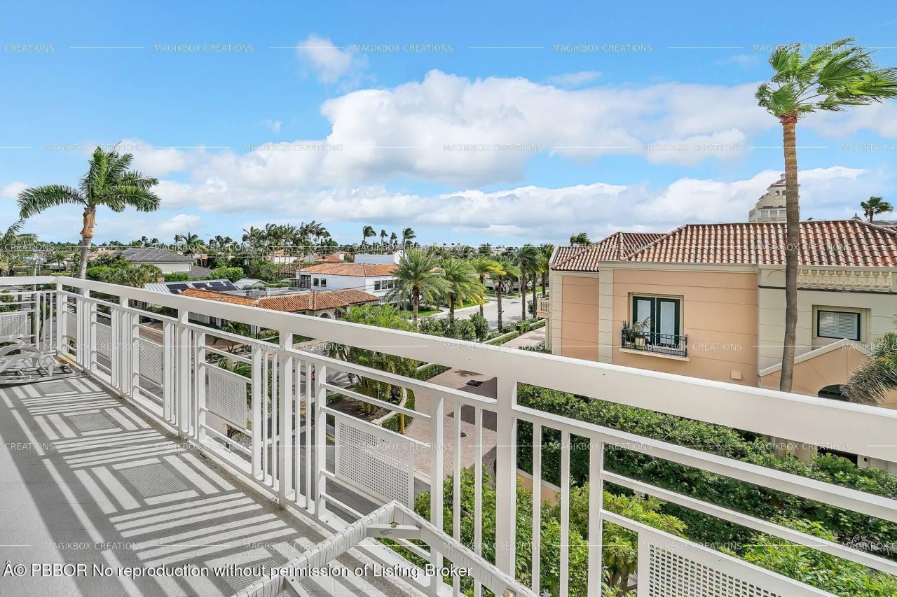 250 Bradley Place, Unit 402, Palm Beach, FL 33480 Photo