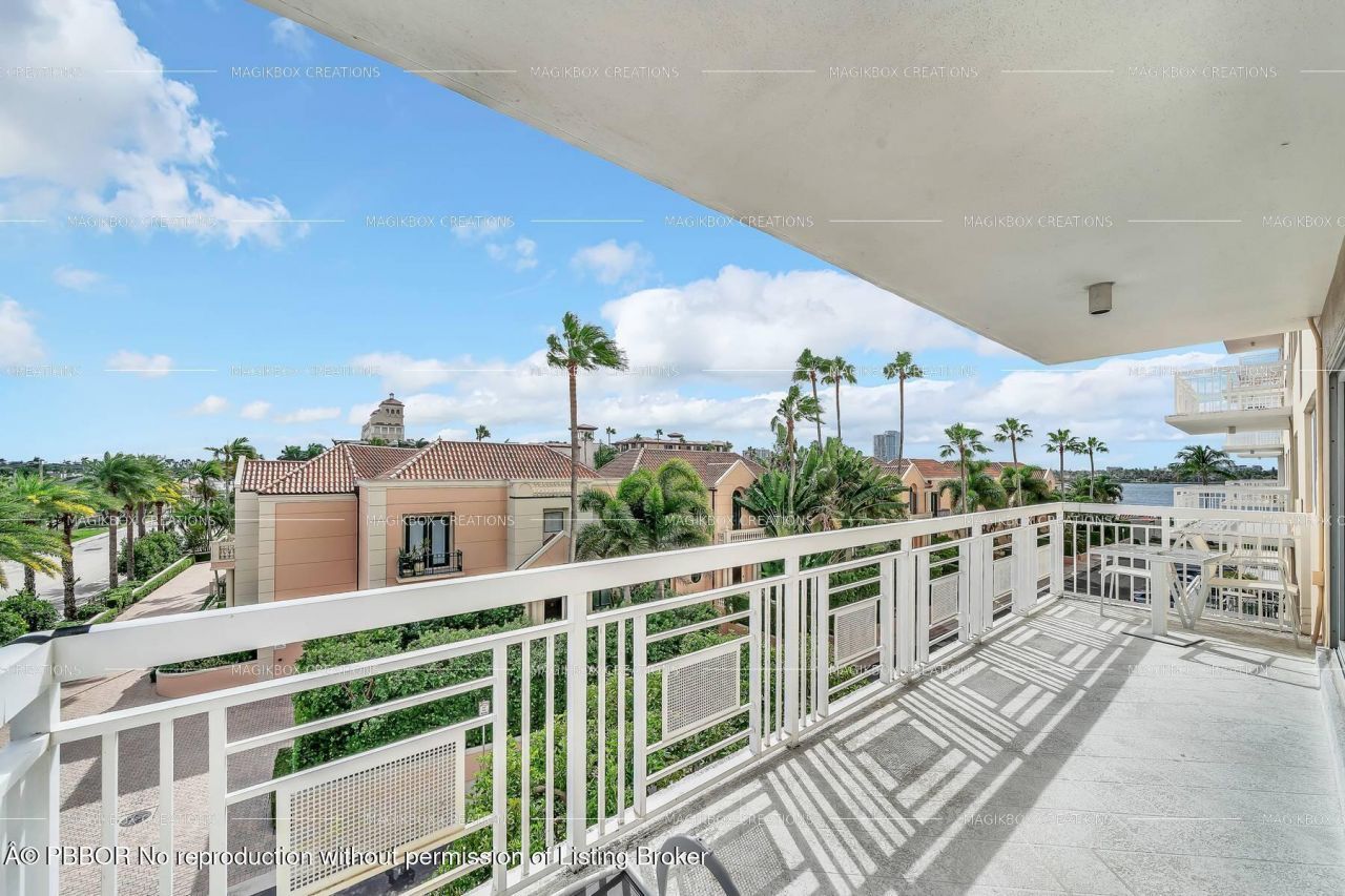 250 Bradley Place, Unit 402, Palm Beach, FL 33480 Photo