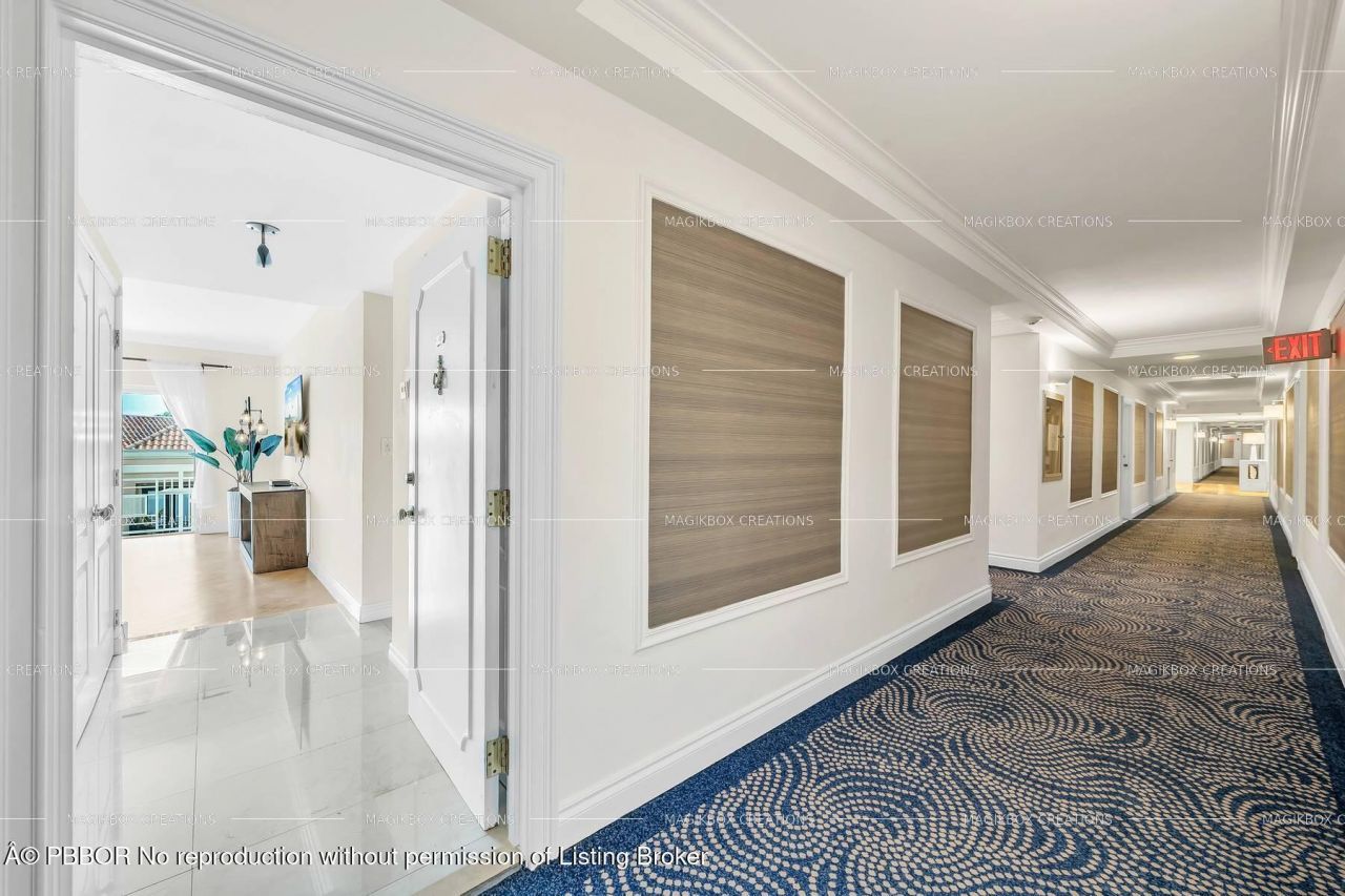 250 Bradley Place, Unit 402, Palm Beach, FL 33480 Photo