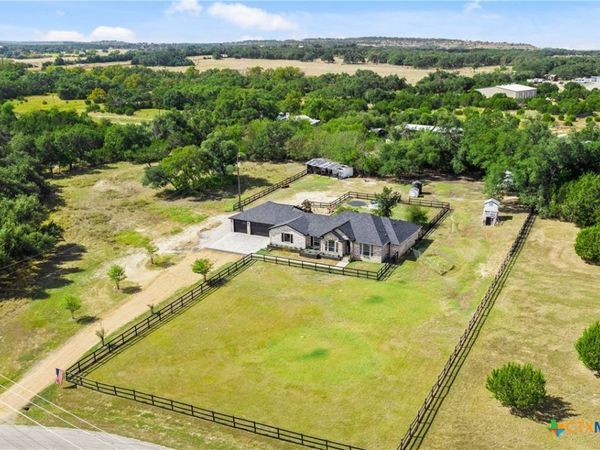 213 Beauchamp Road, Dripping Springs, TX 78620