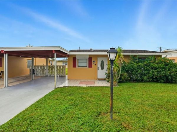 2210 Orchid RD E, LEHIGH ACRES, FL 33936