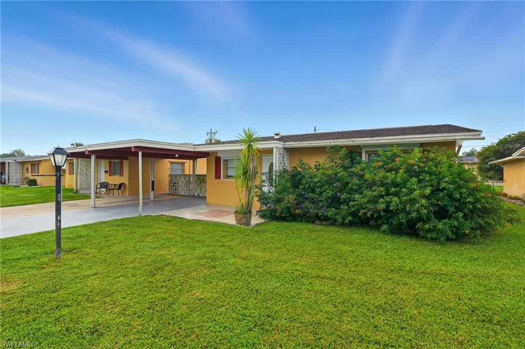 2210 Orchid Rd E, Lehigh Acres, FL 33936 Photo