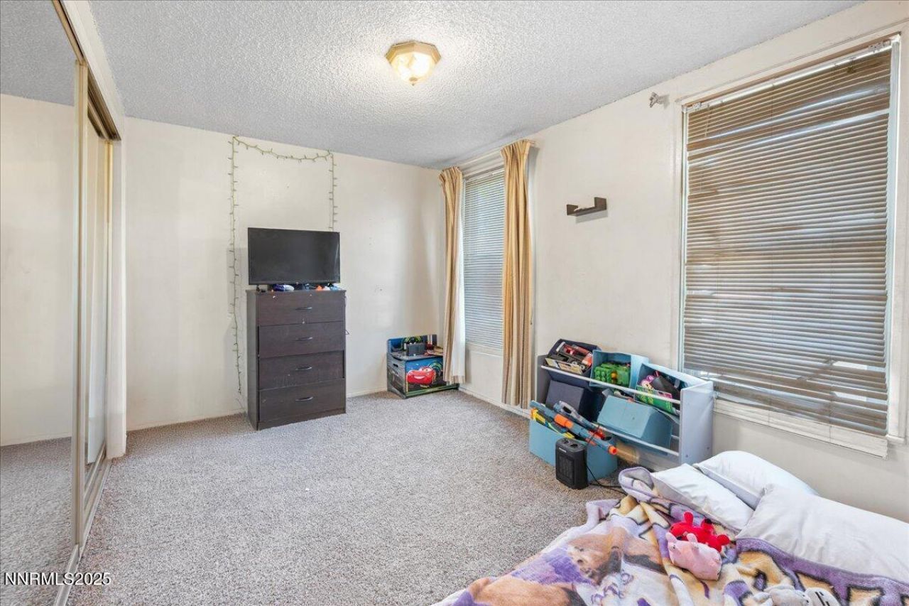 848 Rock Boulevard, Sparks, NV 89431 Photo