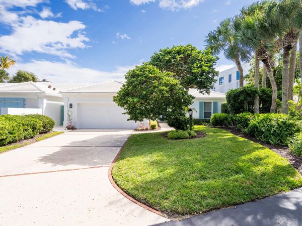 111 S Catalina Court, Vero Beach, FL 32963