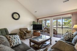 4920 Windsor Green Way photo 4