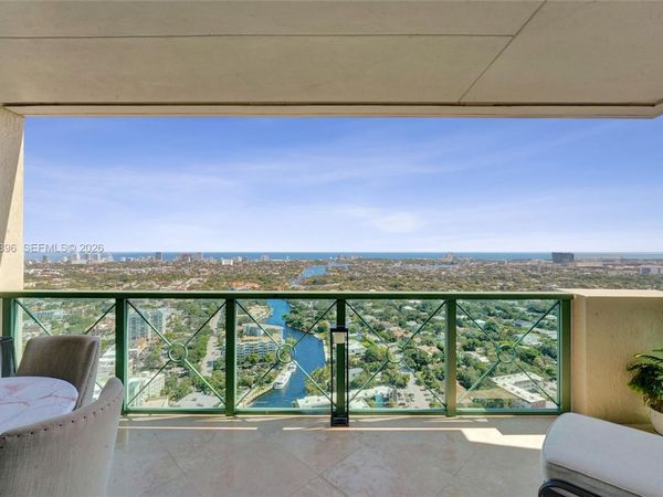 411 N New River Dr E, Unit 3703, Fort Lauderdale, FL 33301