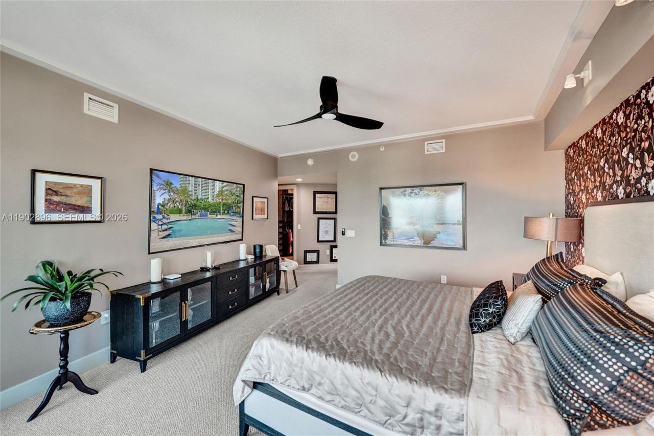 411 N New River Dr E, Unit 3703, Fort Lauderdale, FL 33301 Photo