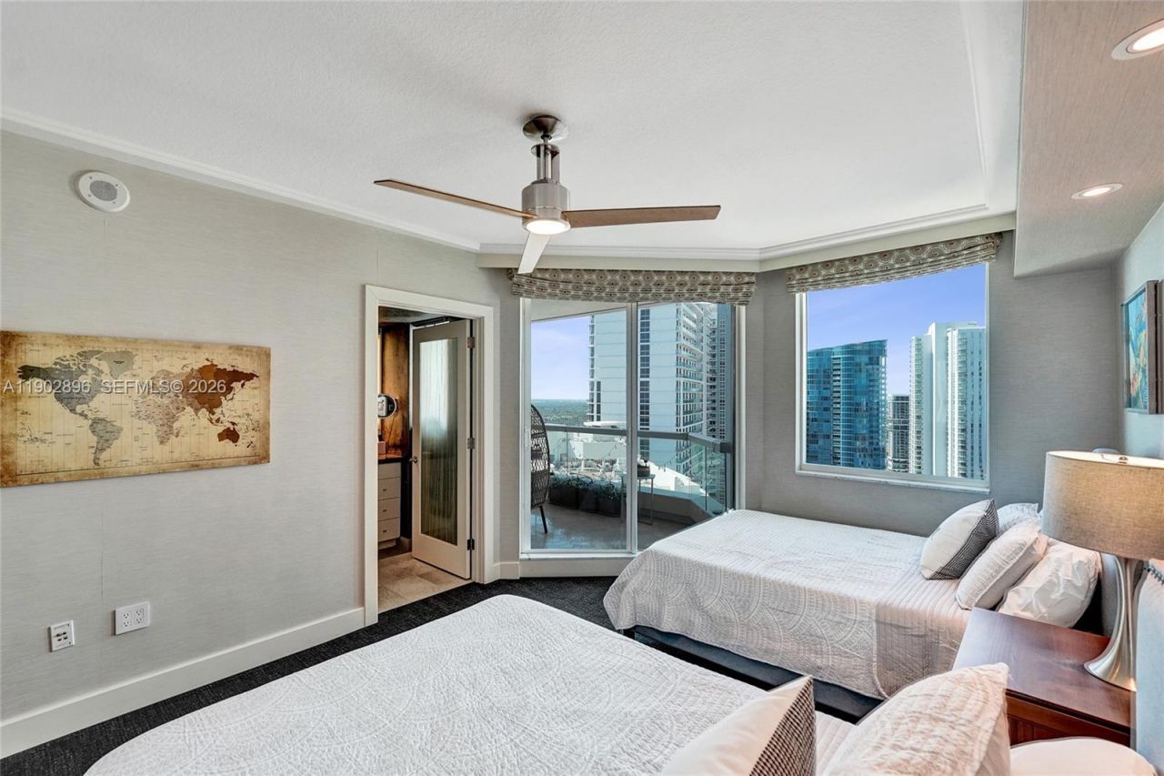 411 N New River Dr E, Unit 3703, Fort Lauderdale, FL 33301 Photo