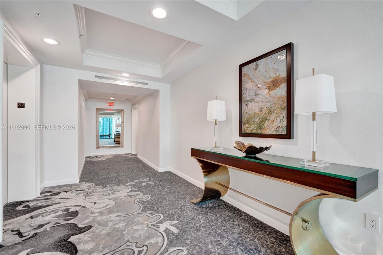 411 N New River Dr E, Unit 3703, Fort Lauderdale, FL 33301 Photo