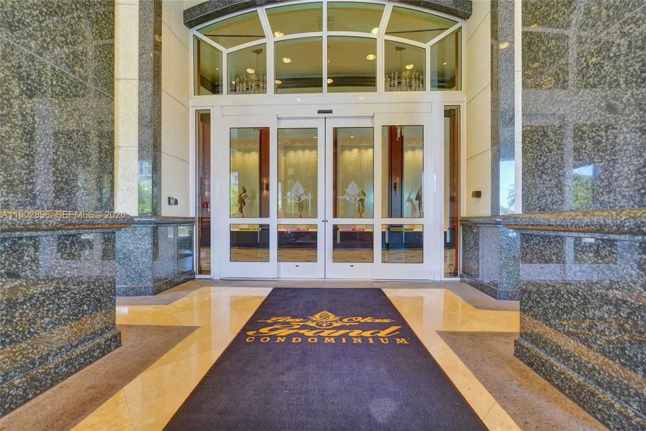 411 N New River Dr E, Unit 3703, Fort Lauderdale, FL 33301 Photo