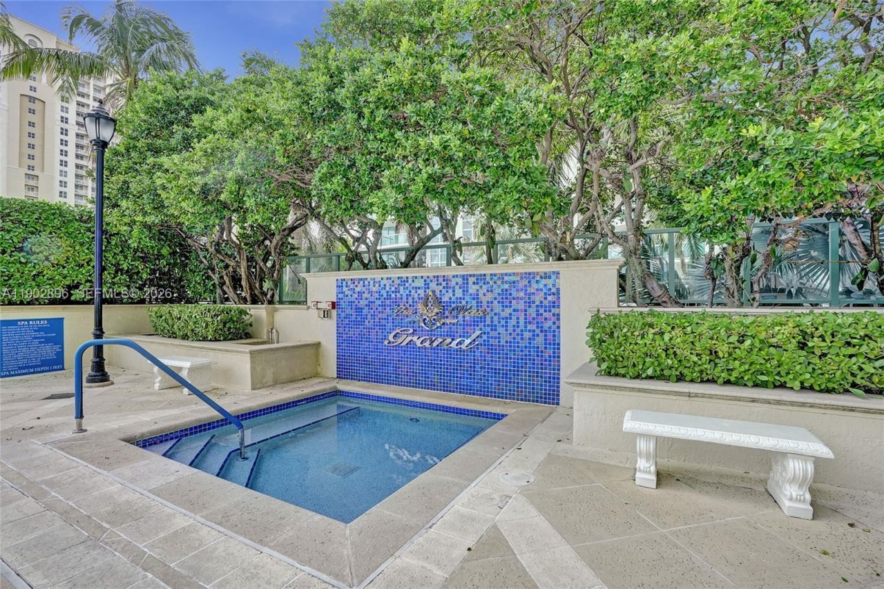 411 N New River Dr E, Unit 3703, Fort Lauderdale, FL 33301 Photo