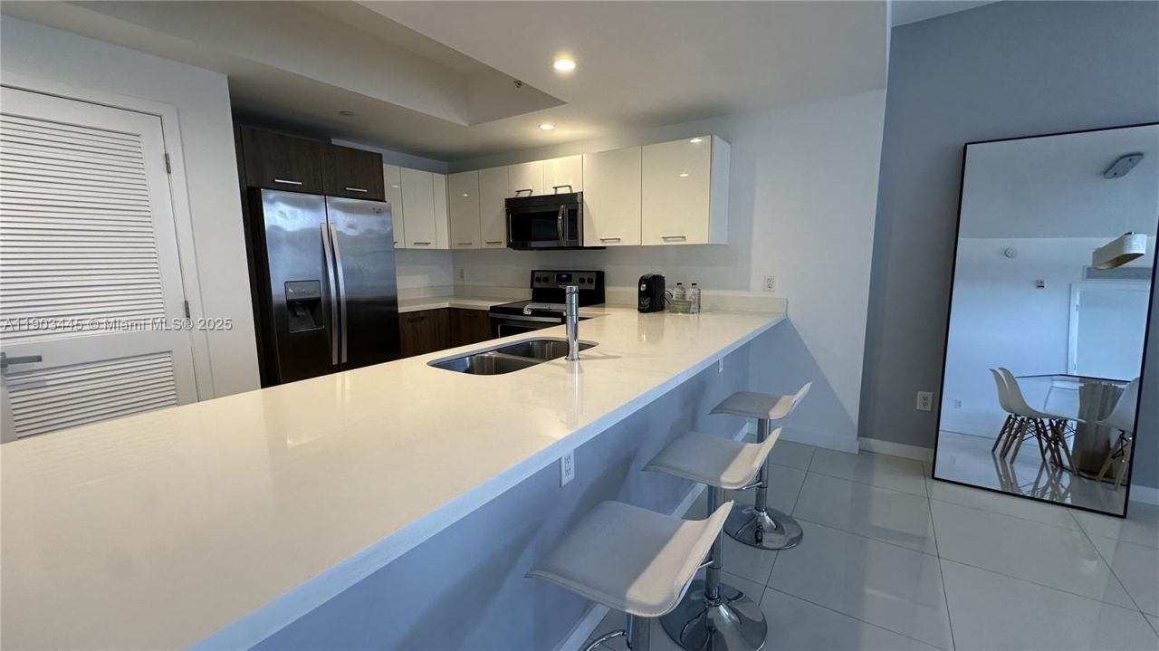 1120 98th St, Unit 503, Bay Harbor Islands, FL 33154 Photo