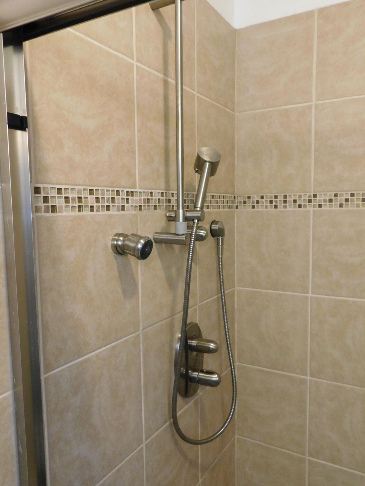 1482 Hidden Bridge Drive Photo 26