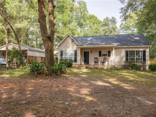 7202 Mill House Drive N, Mobile, AL 36619