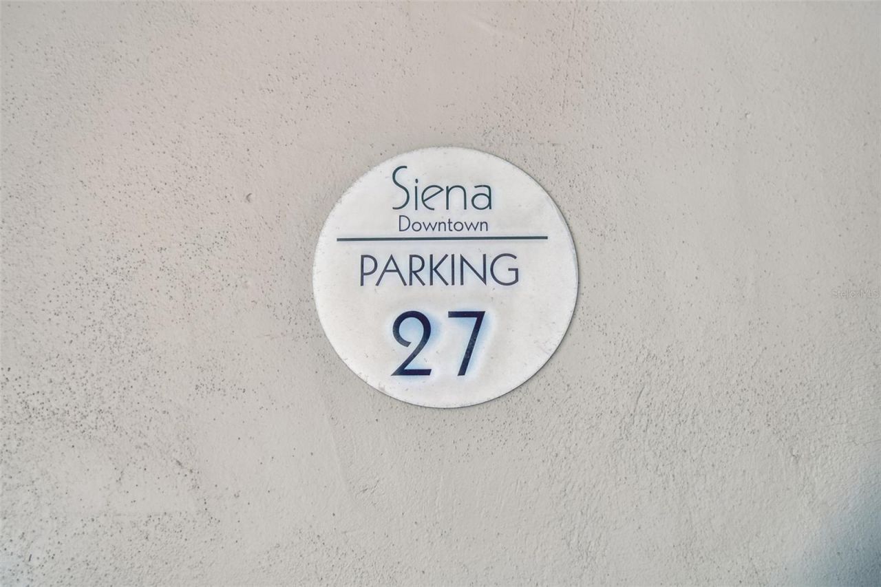 210 6th Avenue N, Unit 9, Saint Petersburg, FL 33701 Photo