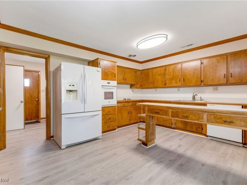 13690 W 130th Street, Strongsville, OH 44136 Photo 10