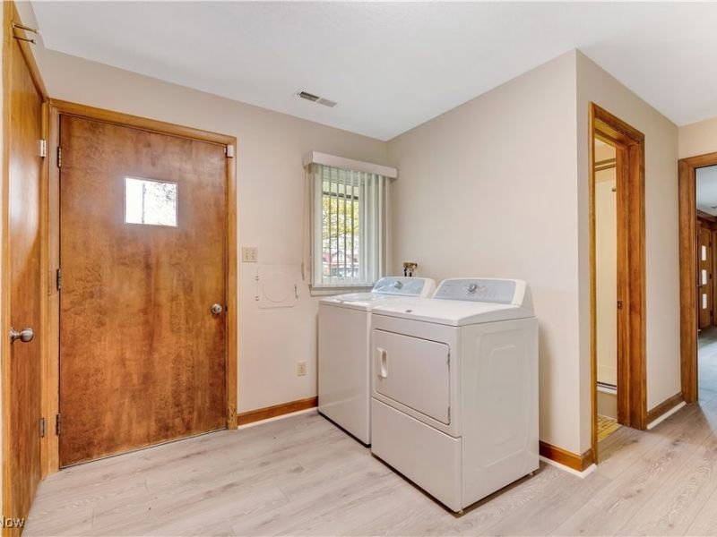 13690 W 130th Street, Strongsville, OH 44136 Photo 17