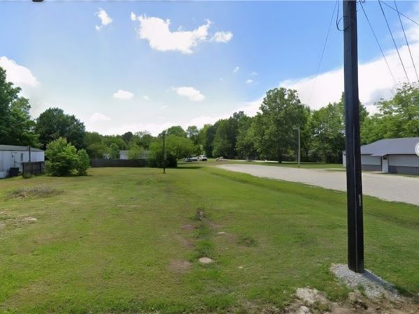 410 N 14th Avenue, Paragould, AR 72450