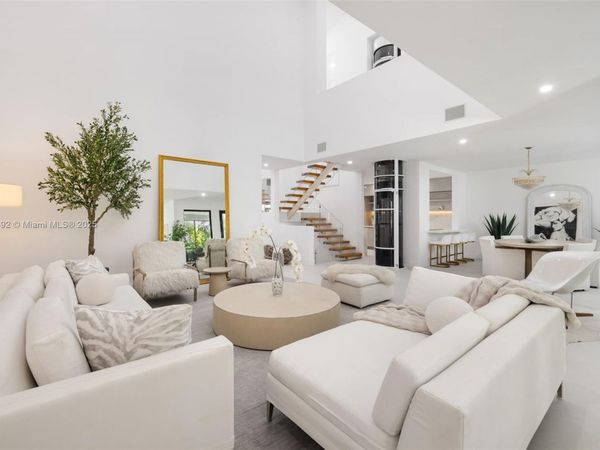 2000 S Bayshore Dr, Unit 4, Coconut Grove, FL 33133