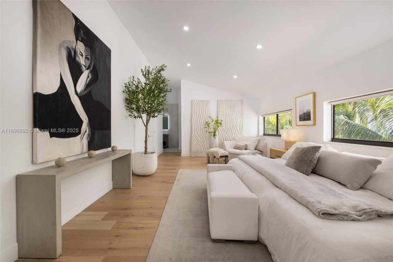 2000 S Bayshore Dr, Unit 4, Coconut Grove, FL 33133 Photo