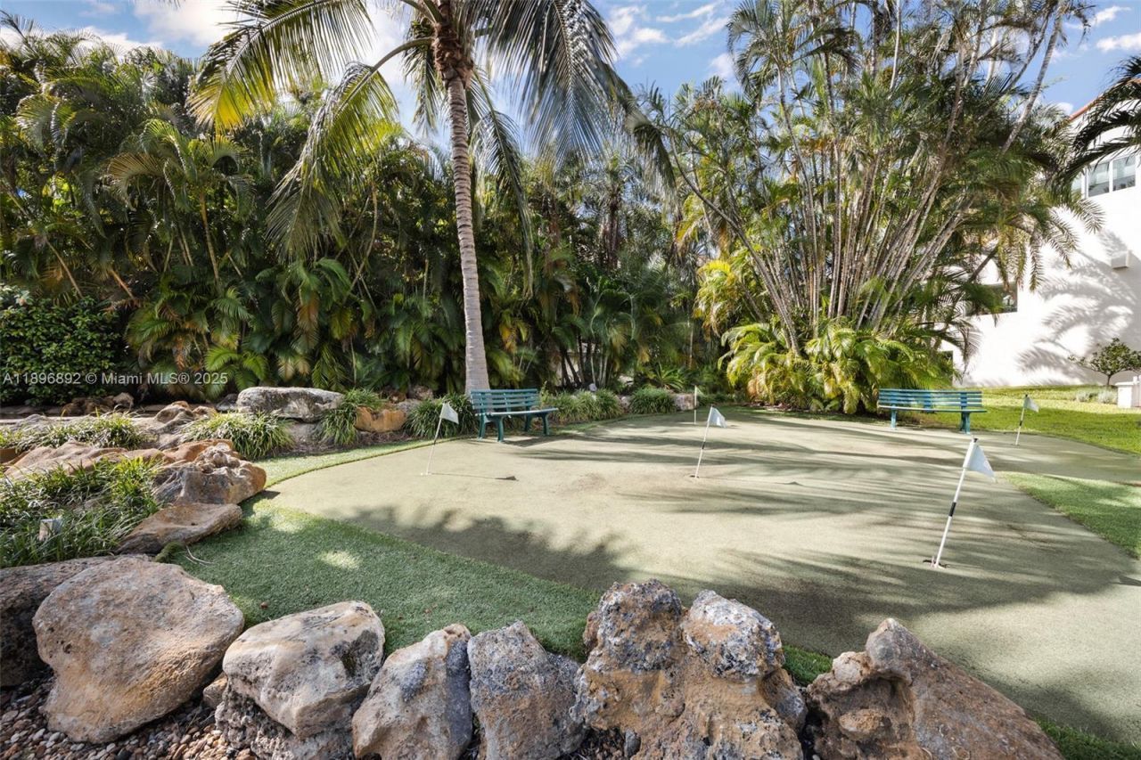 2000 S Bayshore Dr, Unit 4, Coconut Grove, FL 33133 Photo