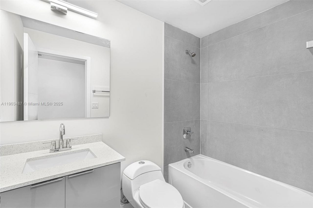 933 NW 50th St, Miami, FL 33127 Photo