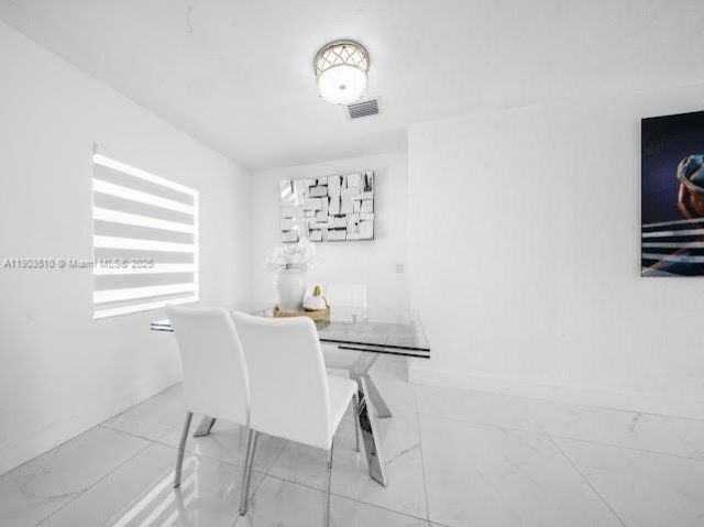 16125 NW 28th Pl, Miami Gardens, FL 33054 Photo