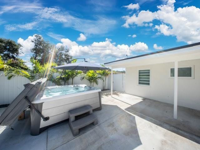 16125 NW 28th Pl, Miami Gardens, FL 33054 Photo