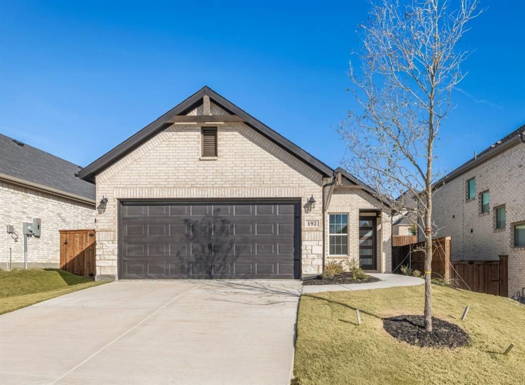 192 Pintail Lane, Rhome, TX 76078 Main Photo