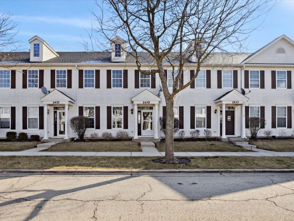 2435 GEORGETOWN Circle, Unit -, Aurora, IL 60503