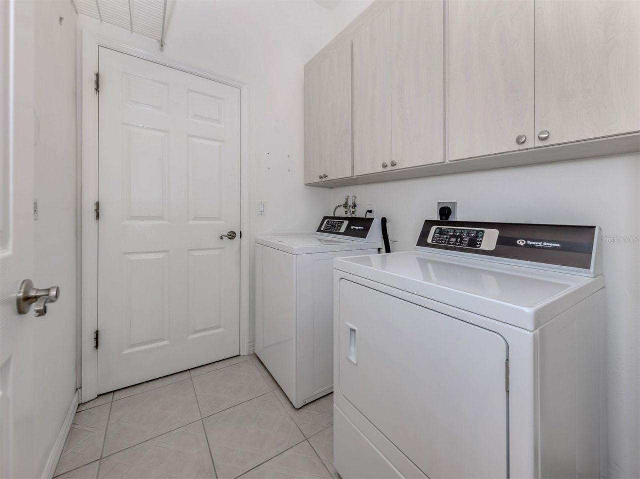 656 Silk Oak Drive, Venice, FL 34293 Photo