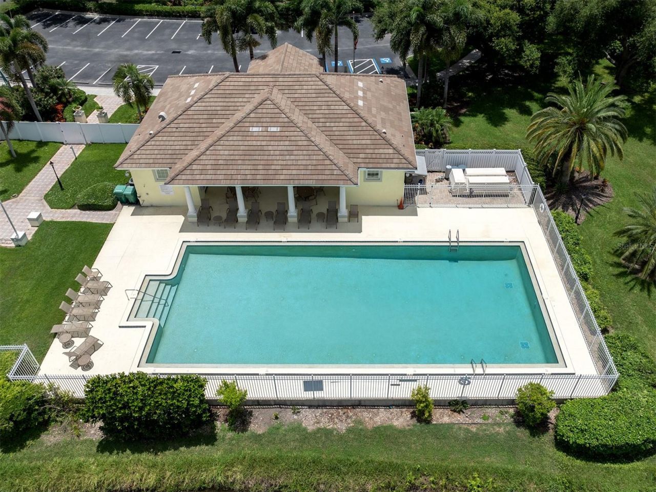 656 Silk Oak Drive, Venice, FL 34293 Photo