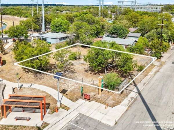 331 N San Ignacio, San Antonio, TX 78237