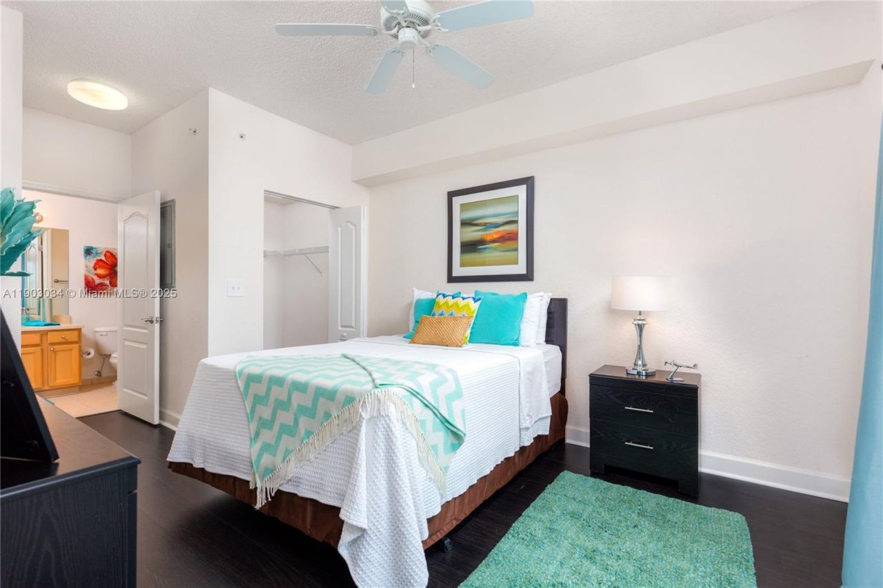 6001 SW 70th St, Unit 610, South Miami, FL 33143 Photo