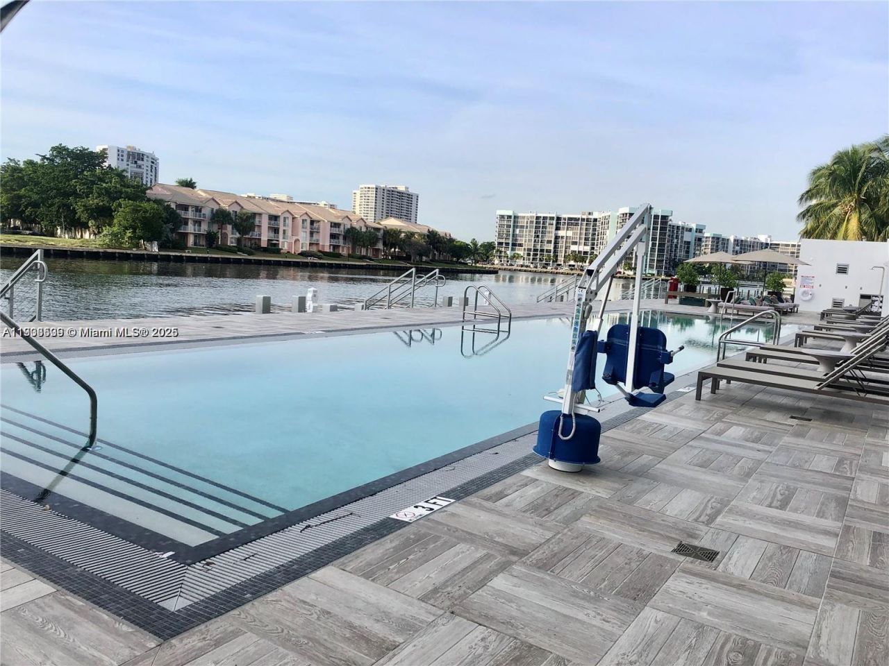 4010 S Ocean Dr, Unit T4302, Hollywood, FL 33019 Photo