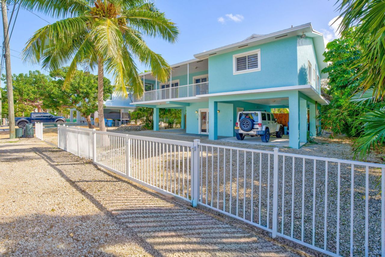 223 Treasure Harbor Drive, Islamorada, FL 33036 Photo